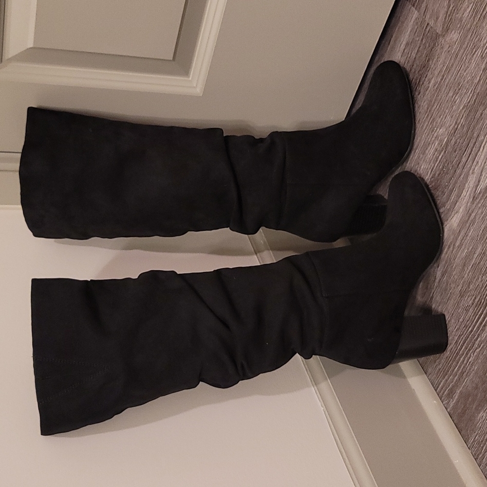 Black chunky heel boots